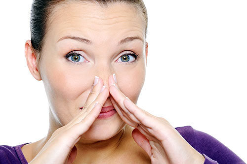 Mi okozhatja a szaglás csökkenését?