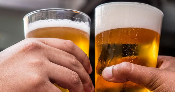 Ha külföldön tanul a diák, több alkoholt fogyaszt